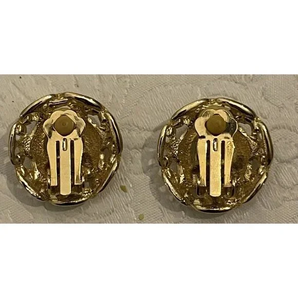 VTG. PAOLO GUCCI GOLD TONE CLIP ON EARRINGS - Picture 3 of 6